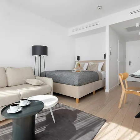 Nowoczesne W Darlowie Blisko Plazy Z Klimatyzacja By Renters Apartment *