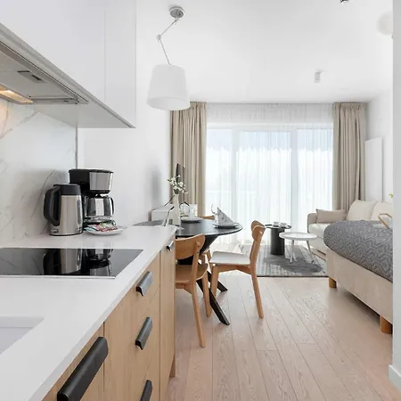 Nowoczesne W Darlowie Blisko Plazy Z Klimatyzacja By Renters Apartment